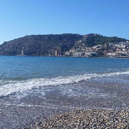 فندق Astor Beach 3*